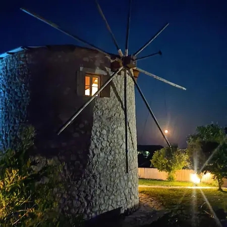 Anemomilos וילה *
