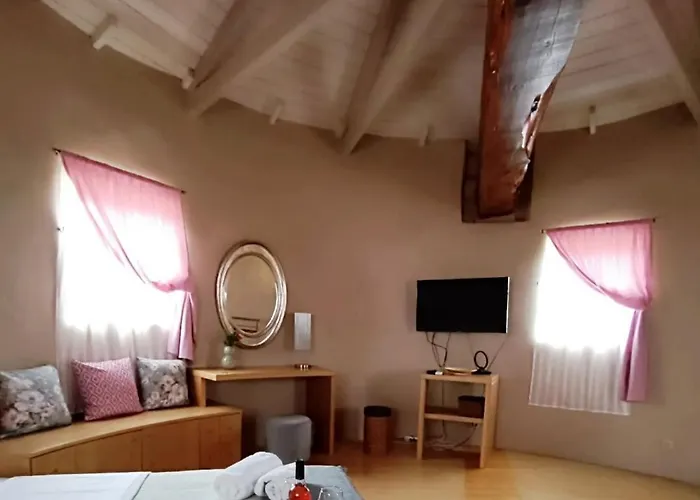 Вилла Anemomilos *