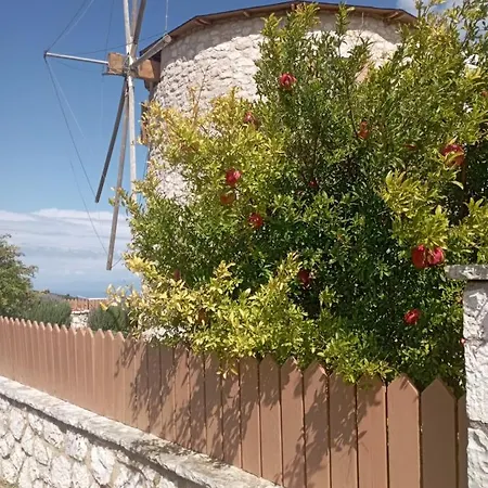Anemomilos Ασπρογερακάτα