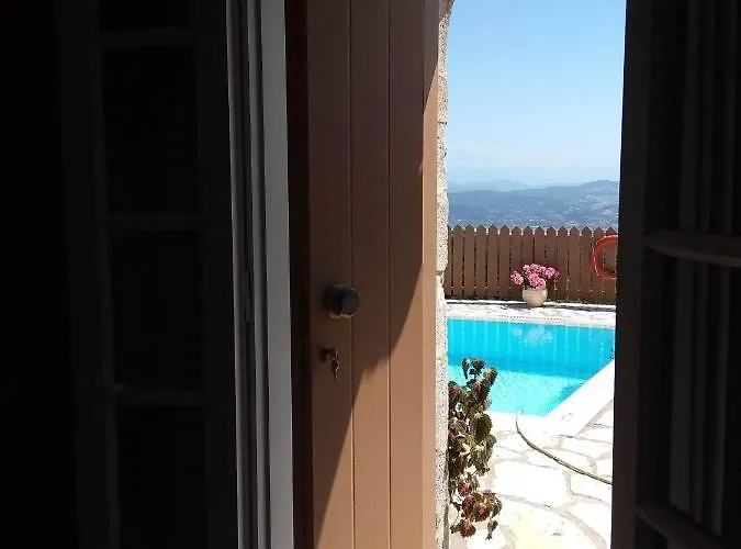 Villa Anemomilos Asprogerakata